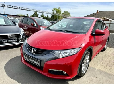 HONDA CIVIC 1.8 Sport 97000Km!Vezetett szervizkönyves!Tolatókamera.Első-hátsó parkolóradar.Tempomat!