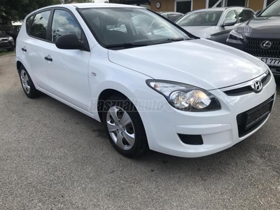 HYUNDAI I30 1.4 DOHC Comfort EURO2008 Klíma. szervizkönyv. friss vizsga. Friss olaj. 2 gyári kulcs!!!!!