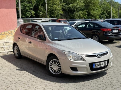 HYUNDAI I30 1.6 CRDi LP Comfort MAGYAR 5AJTÓS PDC MKORMÁNY KLÍMA HIFI ISOFIX 160EKM MEGKÍMÉLT