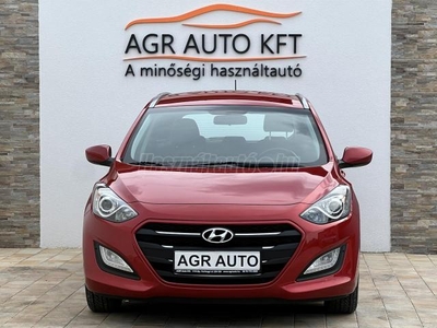 HYUNDAI I30 CW 1.6 CRDi LP ISG Comfort Ülés/kormányfűtés-Vonóhorog - Vasárnap is megtekinthető!