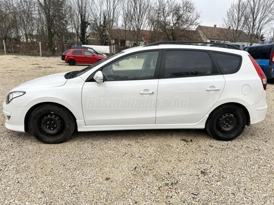 HYUNDAI I30 i30u CW 1.6 CRDi HP Style (Automata)