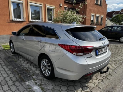 HYUNDAI I40 1.7 CRDi HP Premium Business Class Plus DCT F-1 Váltó . Automata. 124977 Km. Tempomat. Kormánykerék