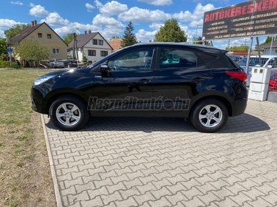 HYUNDAI IX 35 ix35 1.6 GDi Life SZERVIZKÖNYV-4X ÜLÉSFŰTÉS-VONÓHOROG-SZÉP