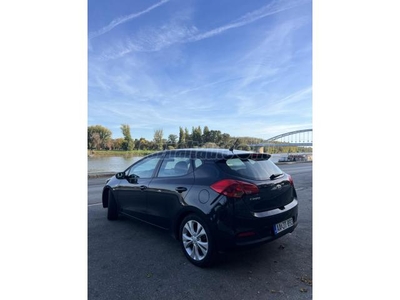 KIA CEE'D 1.4 CVVT LX