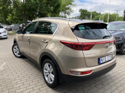 KIA SPORTAGE 1.6 GDI EX Limited Magyar. Szervizkönyv