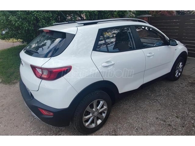 KIA STONIC 1.25 MPI Silver