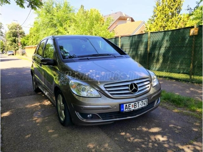 MERCEDES-BENZ B 200 Autotronic