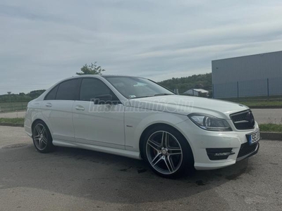 MERCEDES-BENZ C 300 CDI 4Matic BlueEFFICIENCY Avantgarde (Automata)