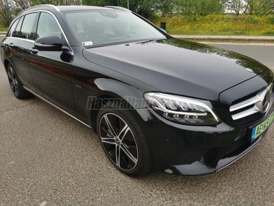 MERCEDES-BENZ C 300 T de EQ Power 9G-TRONIC Tábla felismerő sávtartó Önvezető LED lámpa KEY-LESS kamera Elcsomi holtérfigyel