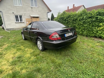 MERCEDES-BENZ E 220 CDI Elegance