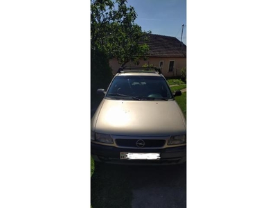 OPEL ASTRA F 1.4 16V GL