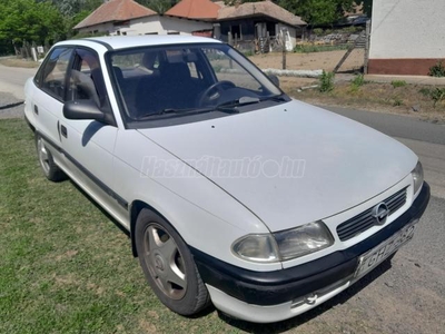 OPEL ASTRA F 1.6 16V GL