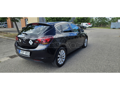 OPEL ASTRA J 1.7 CDTI Cosmo