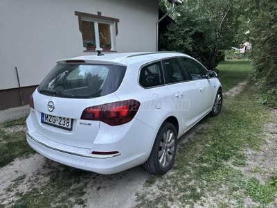 OPEL ASTRA J Sports Tourer 1.7 CDTI Cosmo