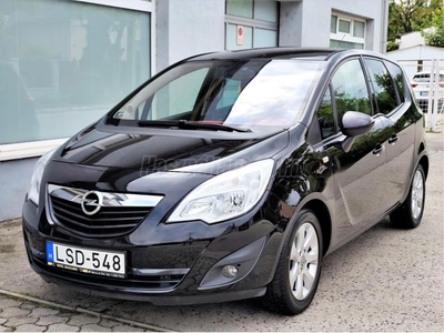 OPEL MERIVA B 1.4 T Cosmo Bi-Color Belső. Ülés+Kormány fűtés. Magyarországi. Opel Szervizkönyvvel!