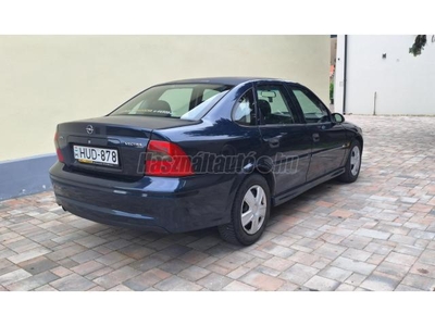 OPEL VECTRA B 1.6 16V Elegance