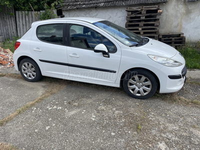 PEUGEOT 207 1.4 HDi Van