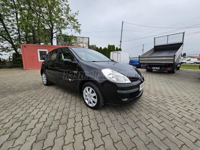 RENAULT CLIO 1.5 dCi Authentique Plus 5JTÓS.KLÍMÁS.FEKETE!PÁPÁN A FURGONNÁL!