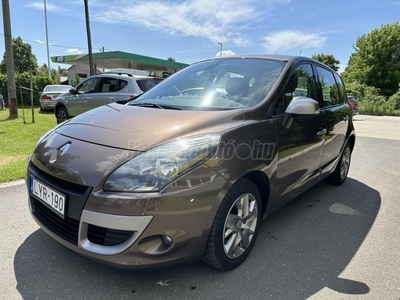 RENAULT SCENIC Grand Scénic 1.6 16V Expression EURO5