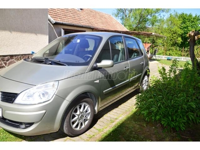 RENAULT SCENIC Scénic 1.6 Dynamique JM