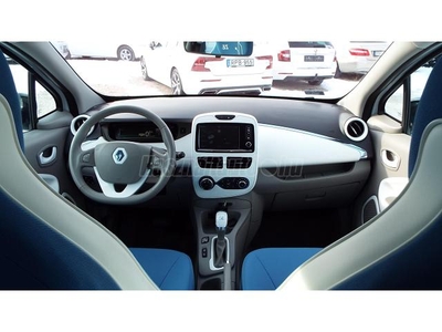 RENAULT ZOE Life Q210 AZ AUTÓ JÉGKÁROS!VezSzkönyvKlímaAbsNaviBluetoothTempo2tul