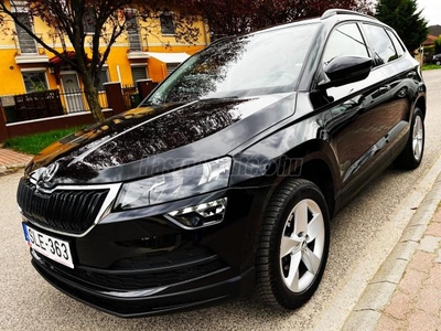 SKODA KAROQ 1.6 TDI SCR Style DSG MAGYAR!TOLATÓKAMERA!F1 KORMÁNYVÁLTÓ!KULCSNÉLKÜLI!APPLE CARPLAY!