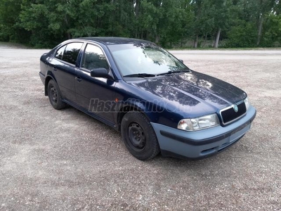 SKODA OCTAVIA 1.6 GLX