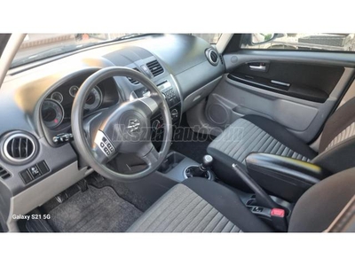 SUZUKI SX4 1.5 GLX CD AC MAGYARORSZÁGI!! GYÖNYÖRŰ ÁLLAPOT!! SUZUKINÁL SZERVIZELT!