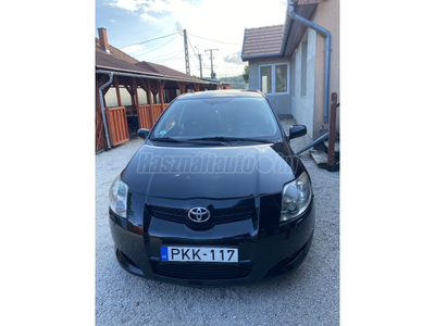 TOYOTA AURIS 2.2 D-4D Premium Active