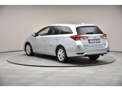 TOYOTA AURIS Touring Sports 1.4 D-4D Active Trend+ MAGYAR 1.TUL-LED-Ü.FŰTÉS-KAMERA-SÁVTARTÓ-PANORÁMATETŐ-85eKM!