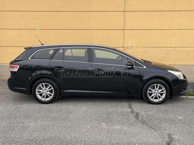 TOYOTA AVENSIS Wagon 2.0 D-4D Premium