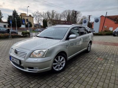 TOYOTA AVENSIS Wagon 2.0 D Sol Executive Friss szerviz.Ülésfűtés.Vonóhorog.Kitűnő állapot!