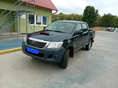 TOYOTA HI LUX Hilux 2.5 D-4D 4x4 Double Comfort AC