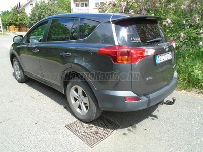 TOYOTA RAV 4 Rav4 2.0 D-4D 2WD Style Navi.Kamera.Holt tér figyelő.kitűnő állapot