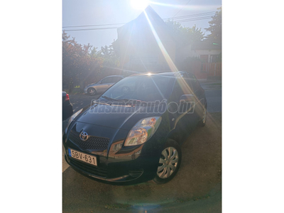 TOYOTA YARIS 1.0 Ice