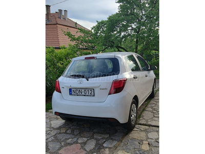 TOYOTA YARIS 1.0 Live