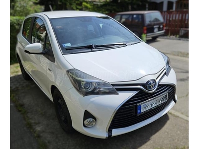 TOYOTA YARIS 1.5 HSD Active (Automata)