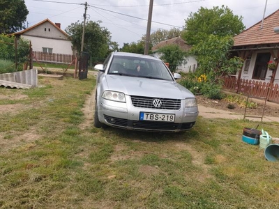 VOLKSWAGEN PASSAT V 1.9 PD TDI Comfortline