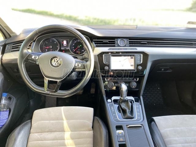 VOLKSWAGEN PASSAT Variant 2.0 TDI BMT Highline DSG Variant