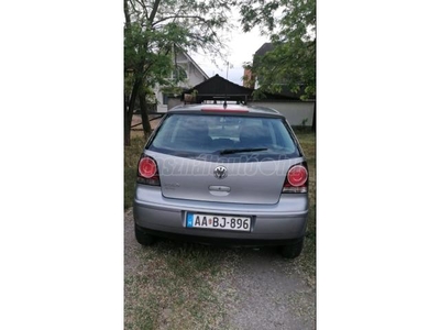 VOLKSWAGEN POLO 1.2 70 12V Trendline