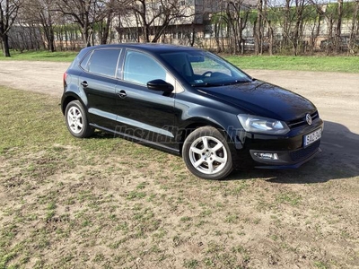 VOLKSWAGEN POLO 1.2 70 Trendline