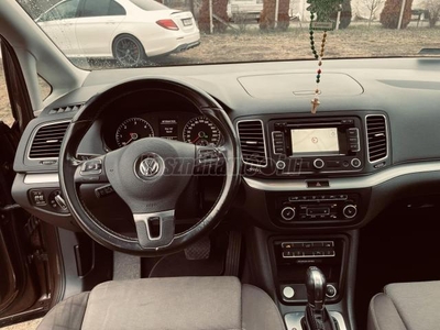 VOLKSWAGEN SHARAN 2.0 CR TDI Highline DSG [7 személy]