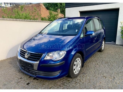 VOLKSWAGEN TOURAN 1.6 Trendline Garantált 96e km. Vezetett szervizkönyv. Tempomat. Ülésfűtés. Vonóhorog