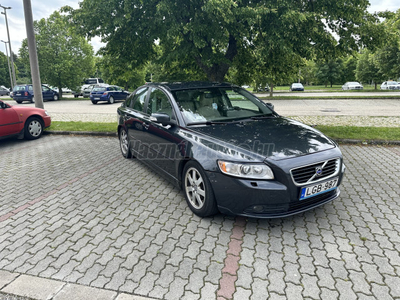 VOLVO S40 2.4 D [D5] (Automata)