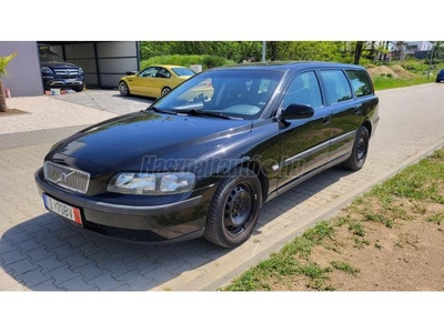 VOLVO V70 2.4