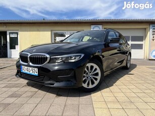 BMW 318d Luxury Áfás!!!Mátrix-LED-Sávtartó-Tábl...