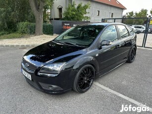 Ford Focus 2.0 TDCi Titanium Sportkit!Digitklím...