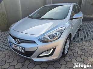 Hyundai I30 1.4i Business Utolsó Pillanatig Hyu...