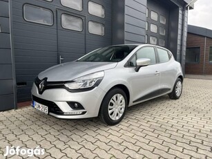 Renault Clio 1.2 16V Alizé Szervizkönyv / 28ekm...