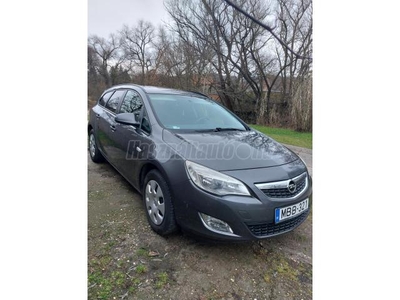 OPEL ASTRA J 1.4 T Enjoy